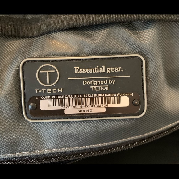 Designed by Tumi - T-Tech laptop briefcase in excellent condition. Storage! - Picture 6 of 7